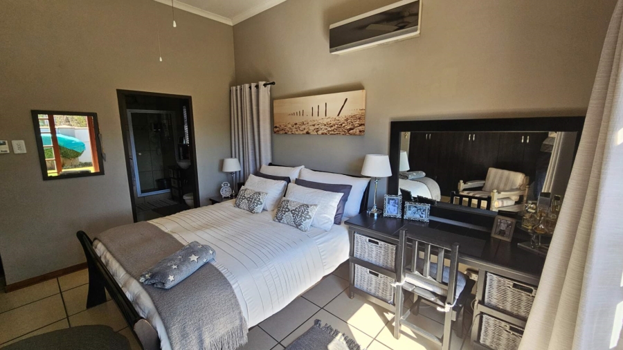 3 Bedroom Property for Sale in Meerhof North West